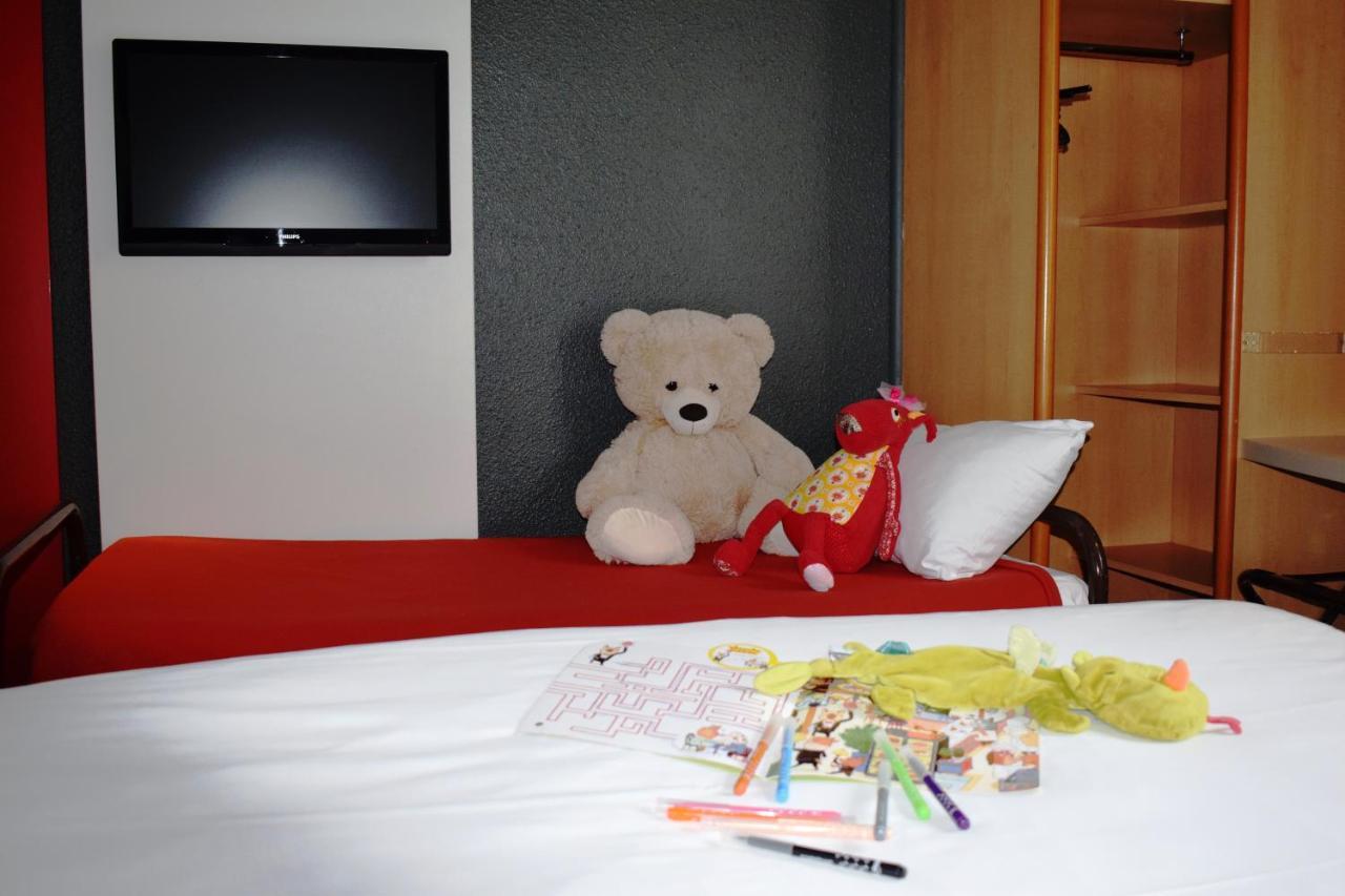Готель Ibis Chartres Ouest Luce Екстер'єр фото