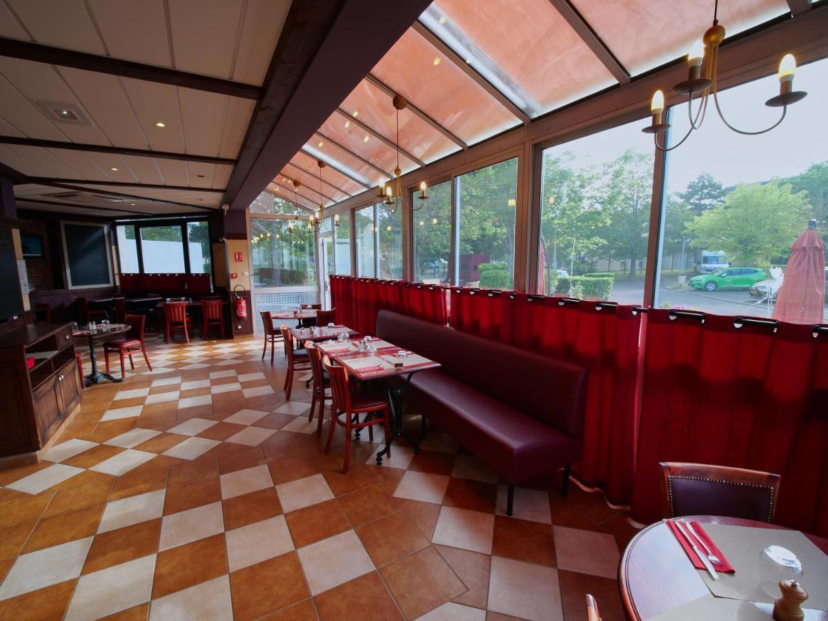 Готель Ibis Chartres Ouest Luce Екстер'єр фото