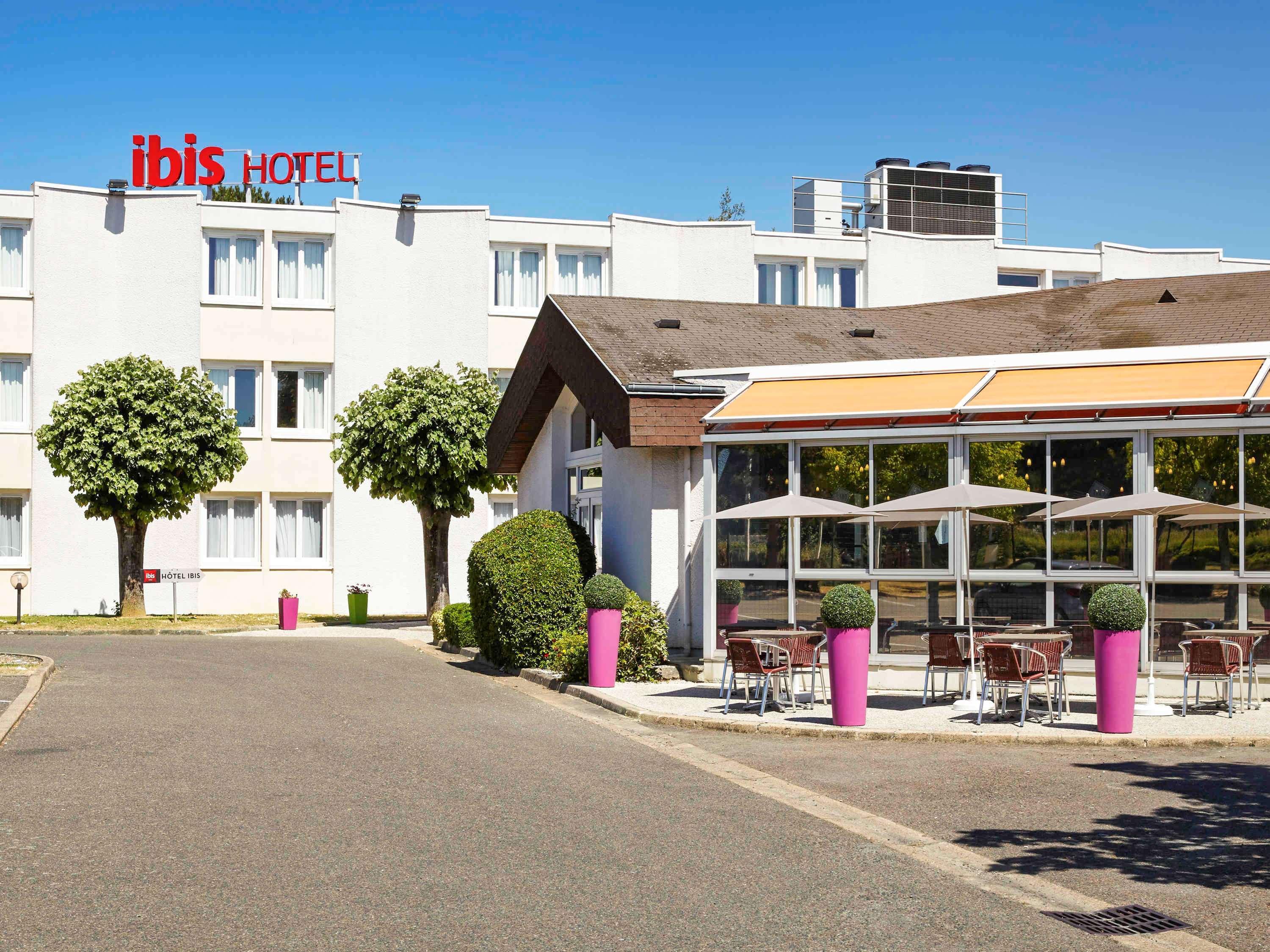 Готель Ibis Chartres Ouest Luce Екстер'єр фото